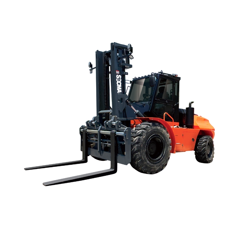 Chariot élévateur tout-terrain SOCMA 8 tonnes